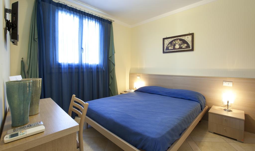 Posidonia Residence Ischia Ruang foto